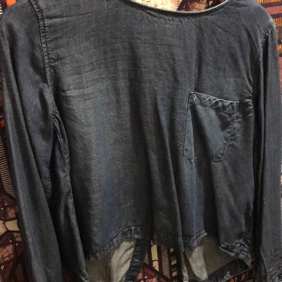 cloth & stone long sleeve jean open back blouse - Picture 3 of 4